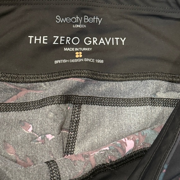 Sweaty Betty Zero Gravity Small Black Pink Floral Print High Waist Zip Pocket - Picture 5 of 6